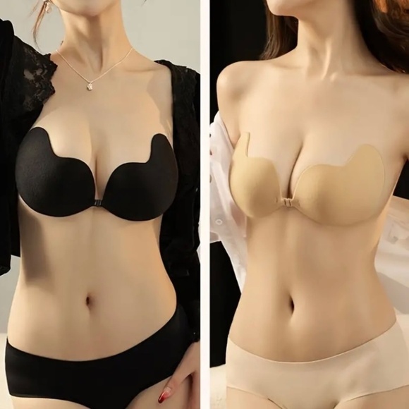 Pair of Invisible Strapless Bras , Self-Adhesive Backless Reusable Push-up Bras - Picture 6 of 10